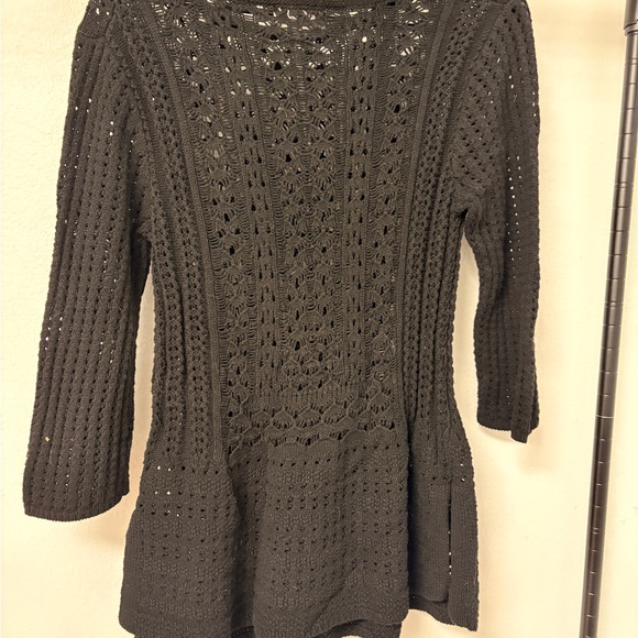 Andrea Jovine Women’s Black Sweater Knit Top Size Medium - Picture 2 of 5